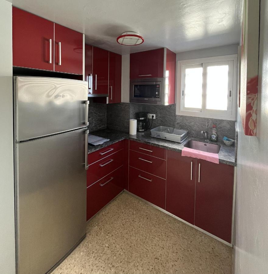 Apartamento Frente Al Mar En Calpe Con Parking Para 4 Personas Luaran gambar
