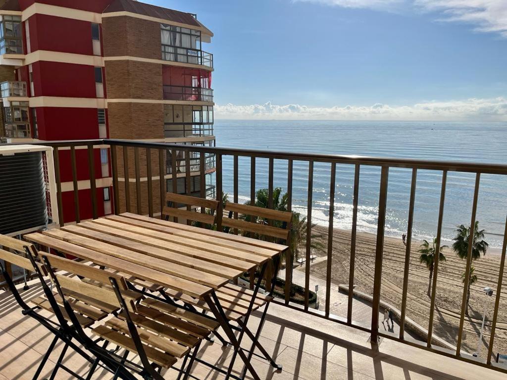 Apartamento Frente Al Mar En Calpe Con Parking Para 4 Personas Luaran gambar