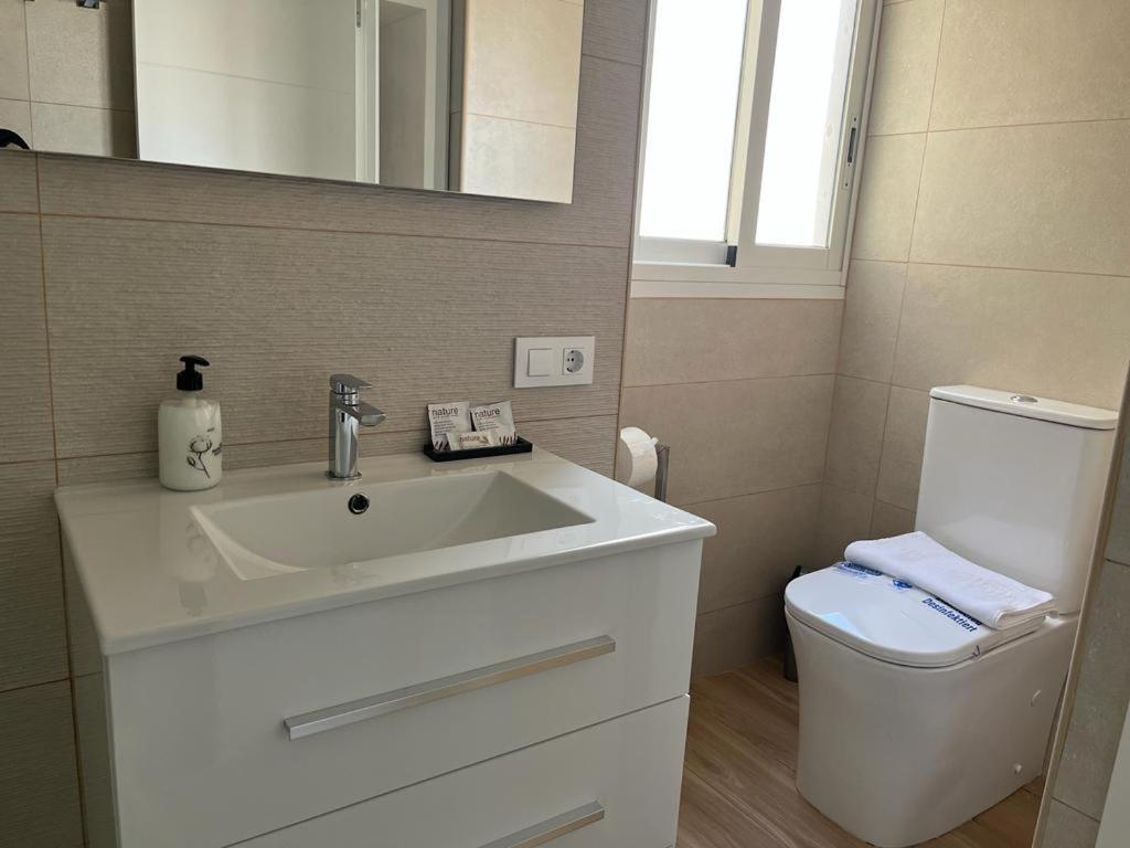 Apartamento Frente Al Mar En Calpe Con Parking Para 4 Personas Luaran gambar